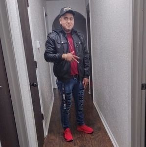 Meet your Posher, Joni